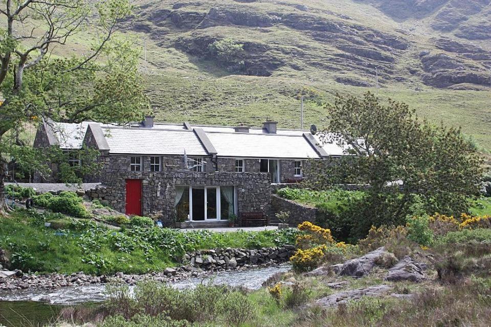 Delphi Lodge Cottages Leenaun Exteriér fotografie